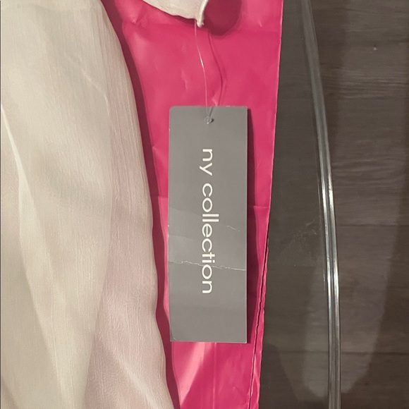 NY Collection Ivory Lace Blouse - Picture 2 of 11